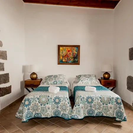 Caserio Leandro Tías