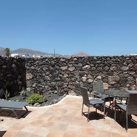 Caserio Leandro 别墅 蒂亚斯