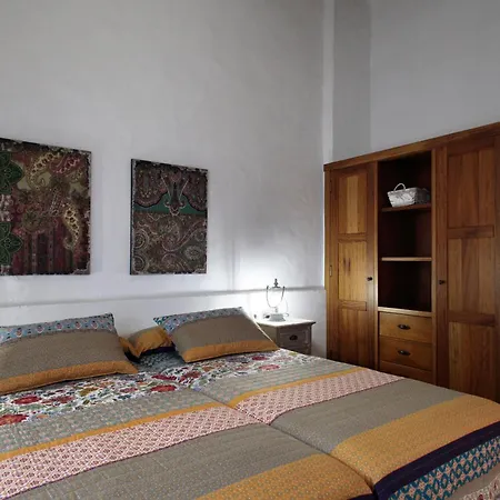 Villa Caserio Leandro Tías