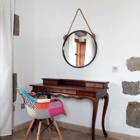 Caserio Leandro Villa Tías