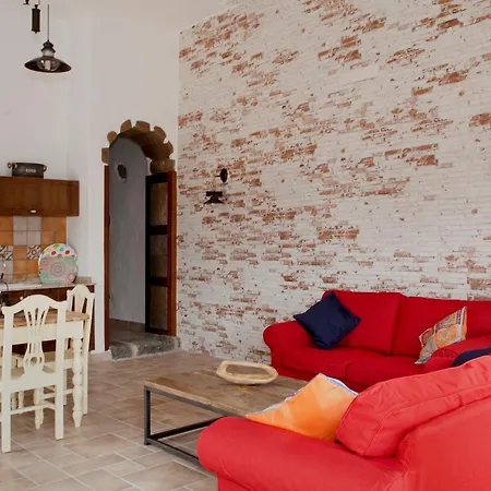 Caserio Leandro Villa