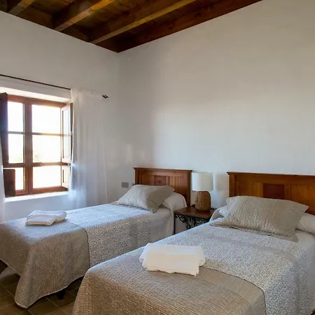 Caserio Leandro Villa Tías