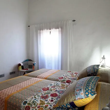 Caserio Leandro Villa Tías