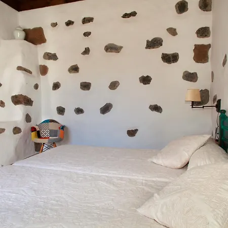 Villa Caserio Leandro Tías